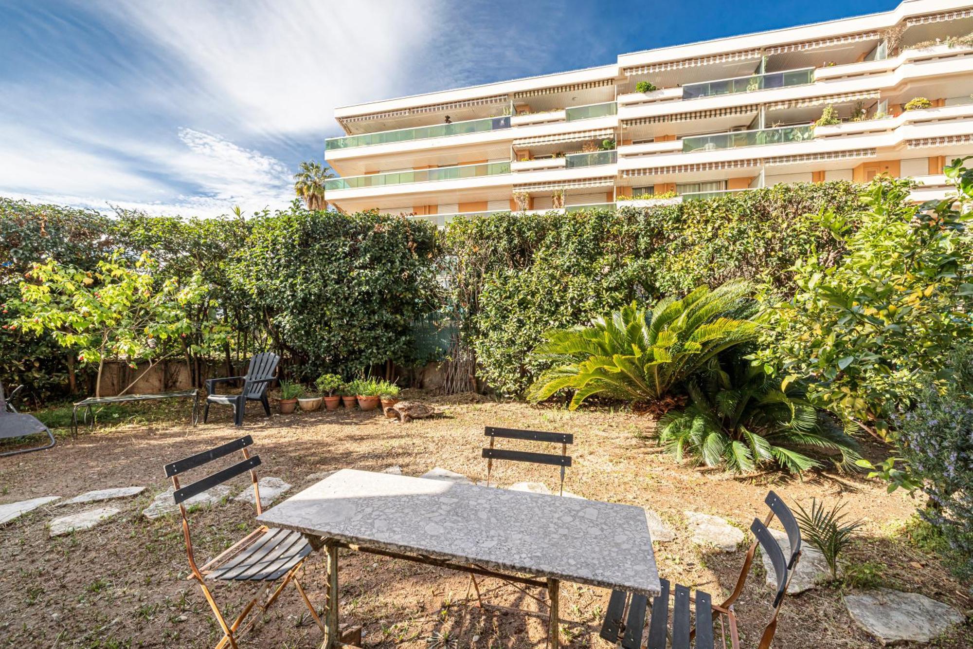 Le Globe Trotteur Apartment Saint-Laurent-du-Var Luaran gambar