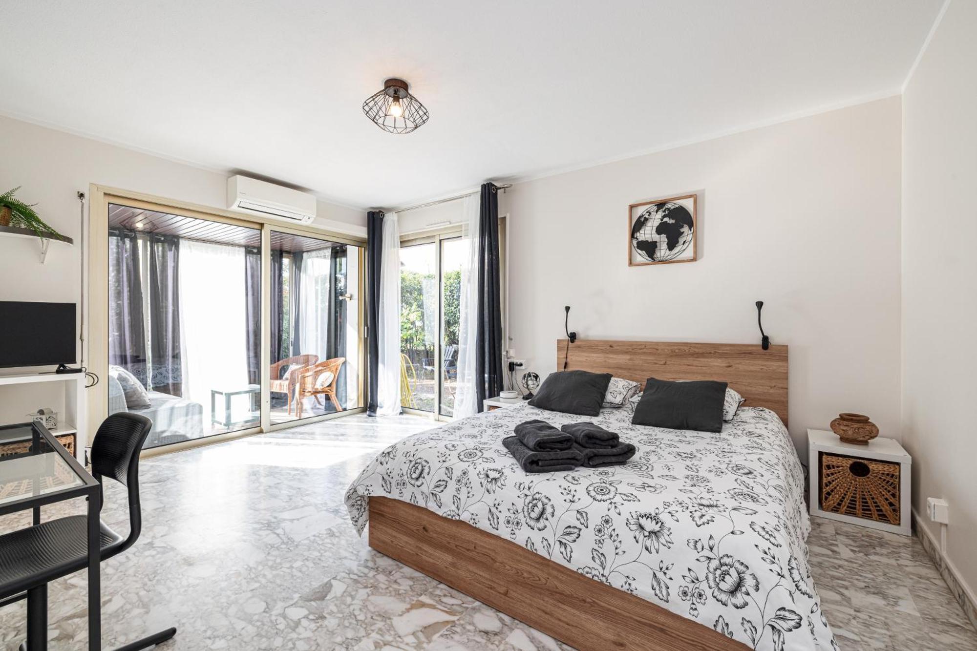 Le Globe Trotteur Apartment Saint-Laurent-du-Var Luaran gambar